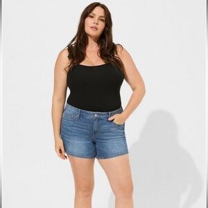 NEW l Torrid 5 Inch Perfect Vintage Stretch Mid-Rise Short 20